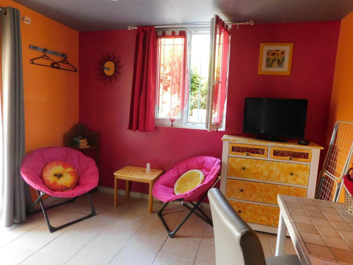 Villa Les Pins Mirabel-aux-Baronnies Dış mekan fotoğraf